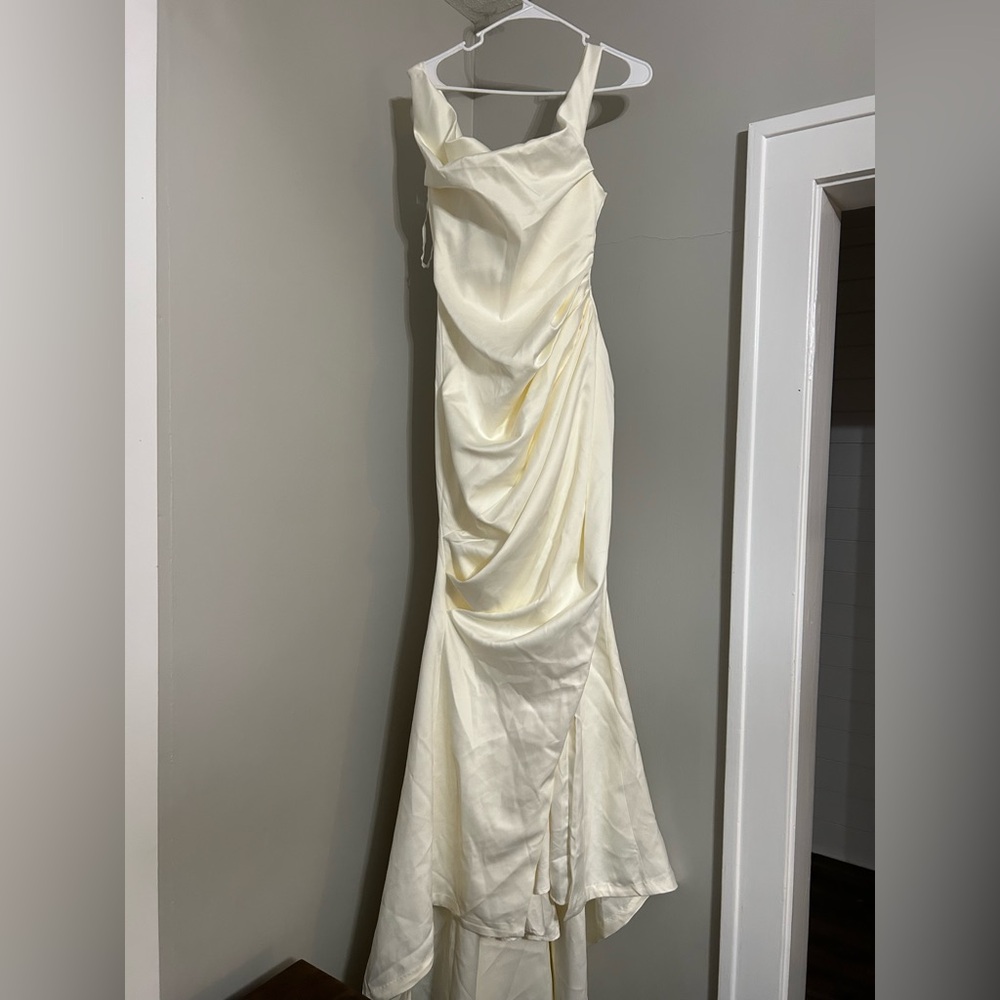 House of CB Ivory Draped Dress - Picture 3 of 4